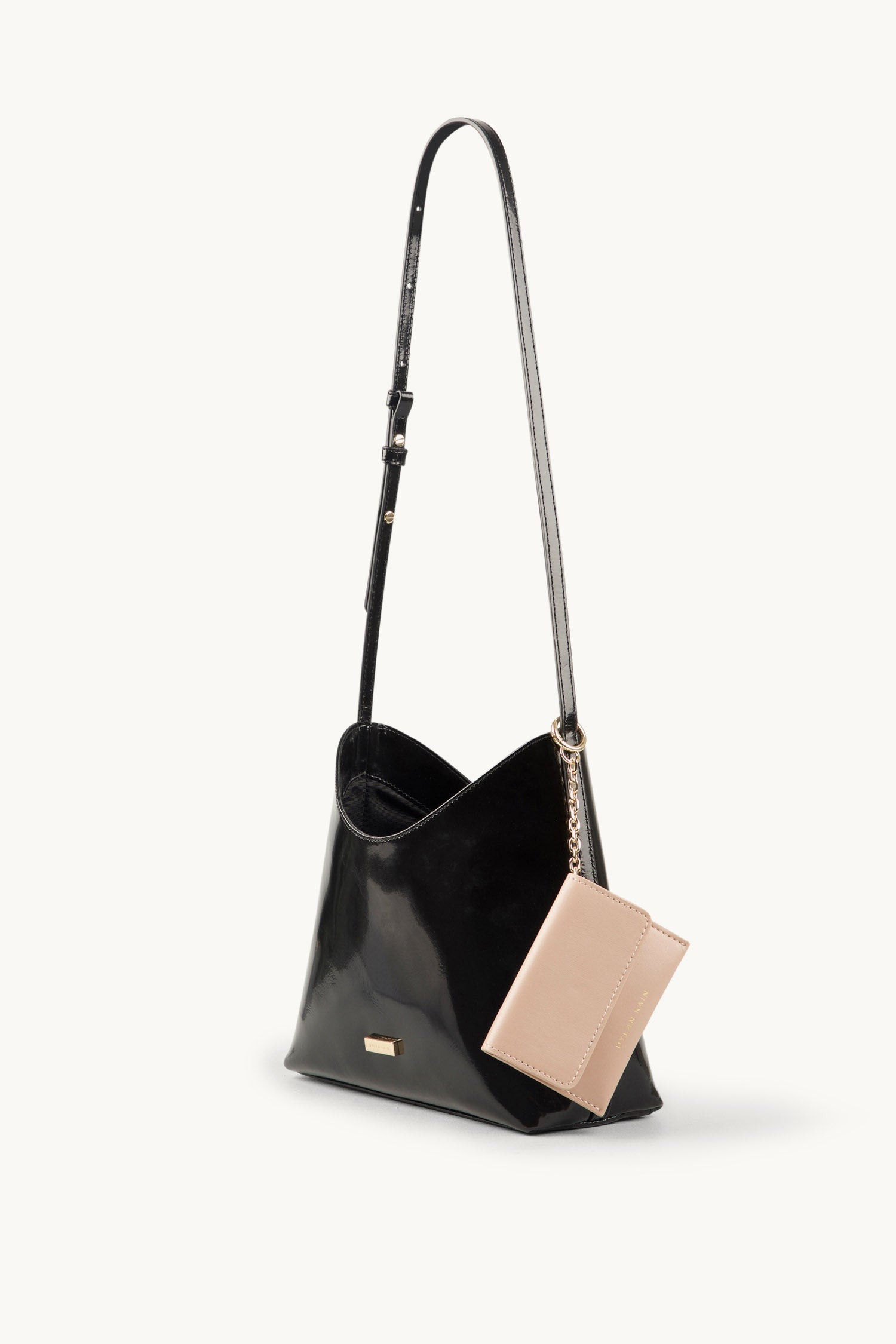 The Fox Bucket Bag Light Gold – Dylan Kain